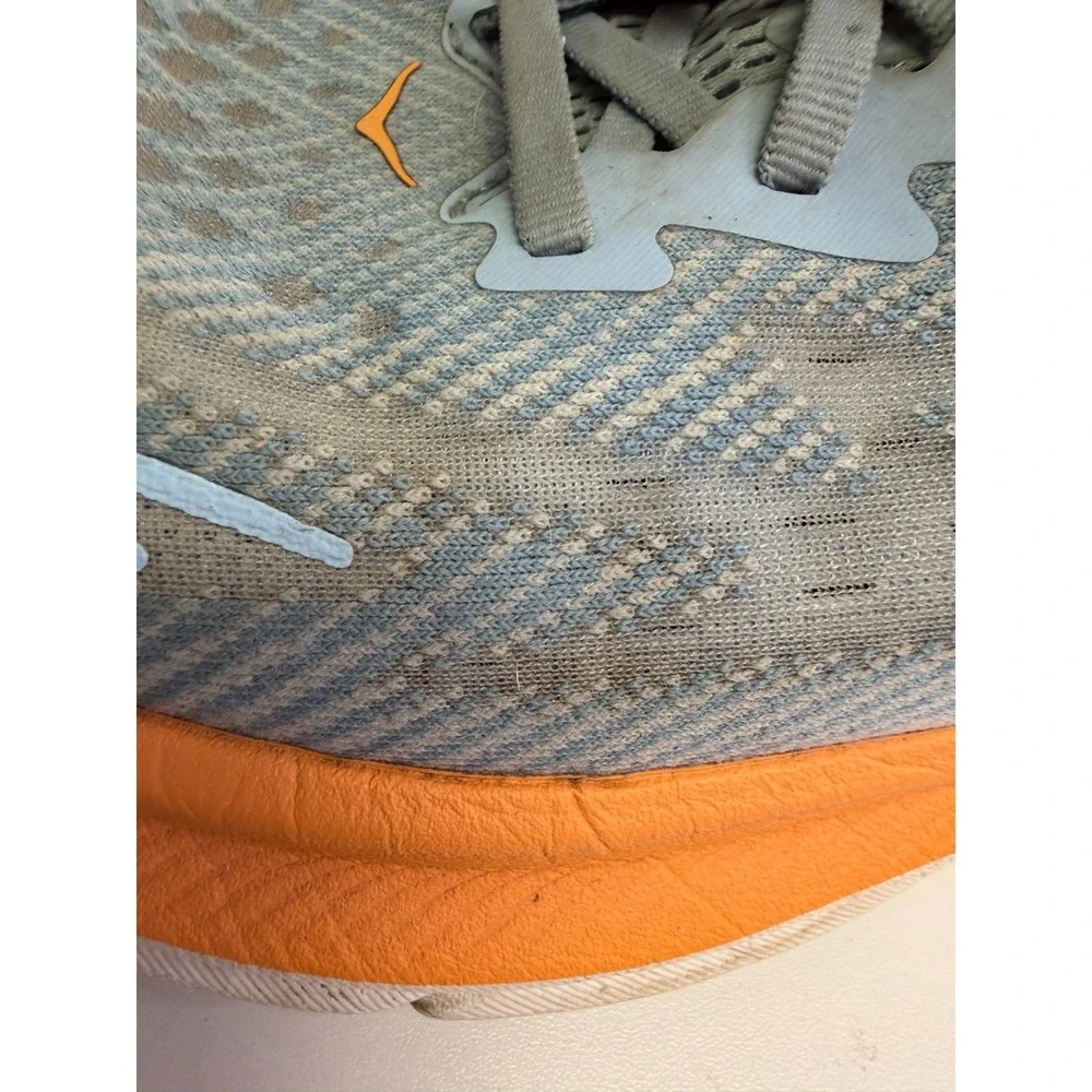 Hoka One One hoka one